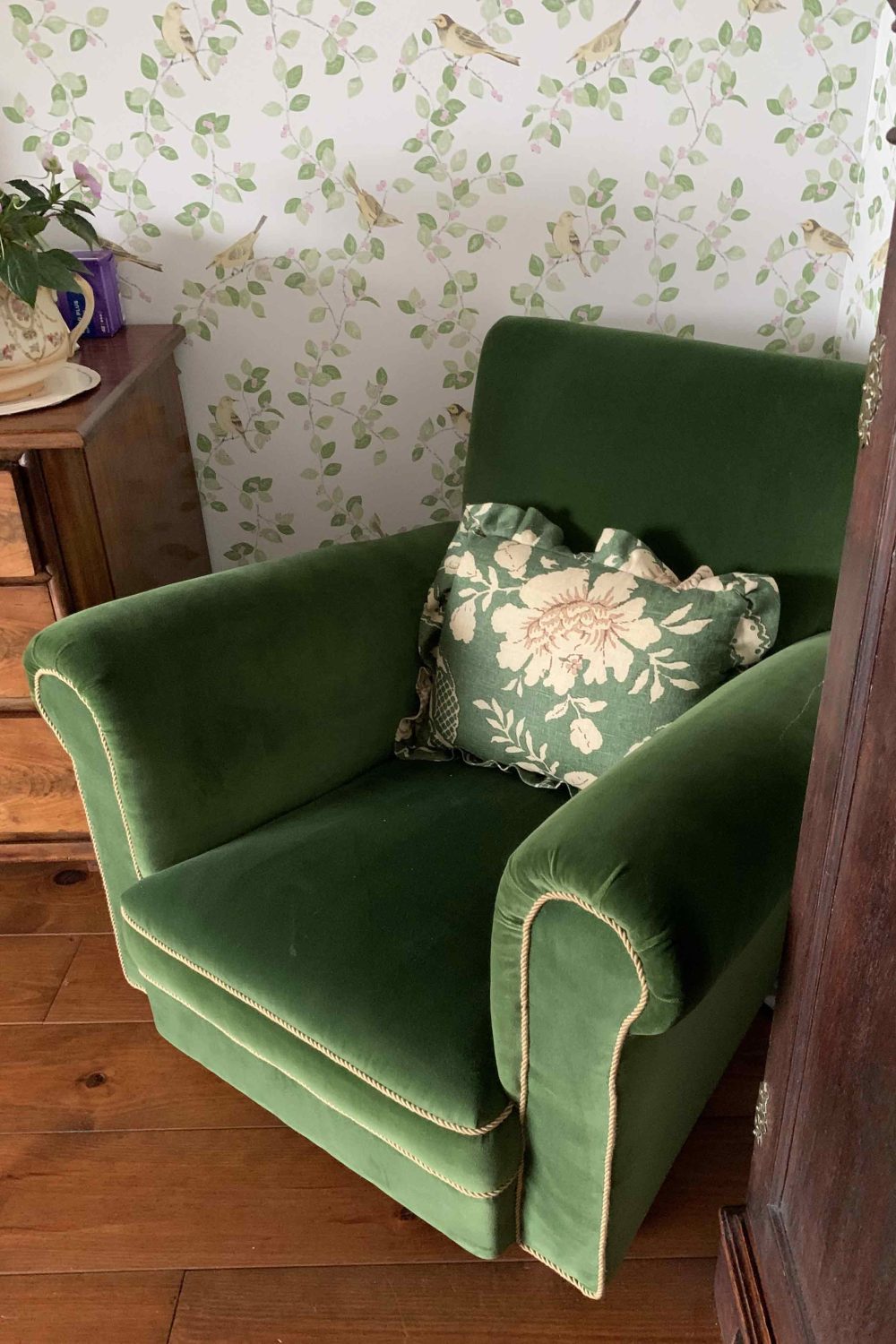 Green-Armchair-3