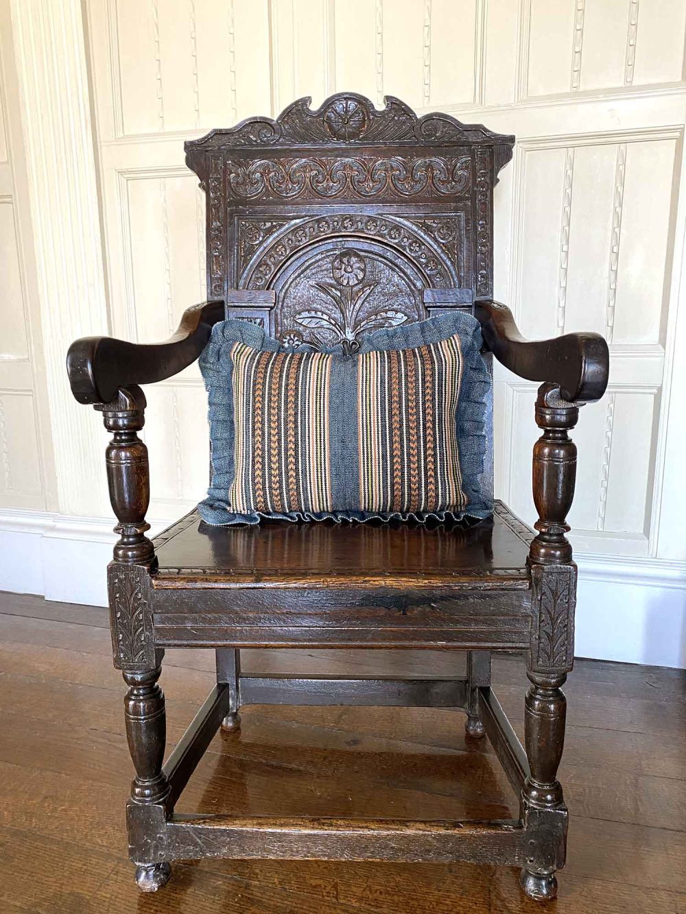 Striped-Cushion-1